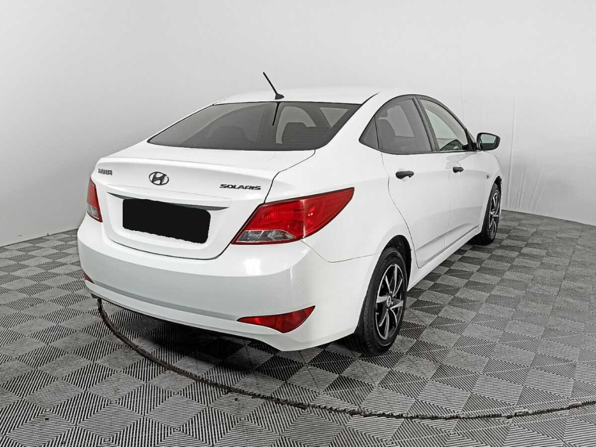 Hyundai Solaris б/у, 2015, Механическая. Фото: #3