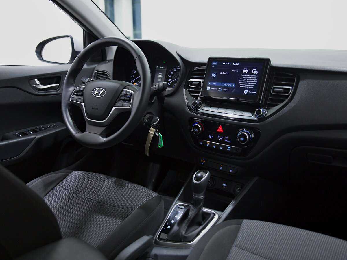 Hyundai Solaris б/у, 2021, Автоматическая. Фото: #6