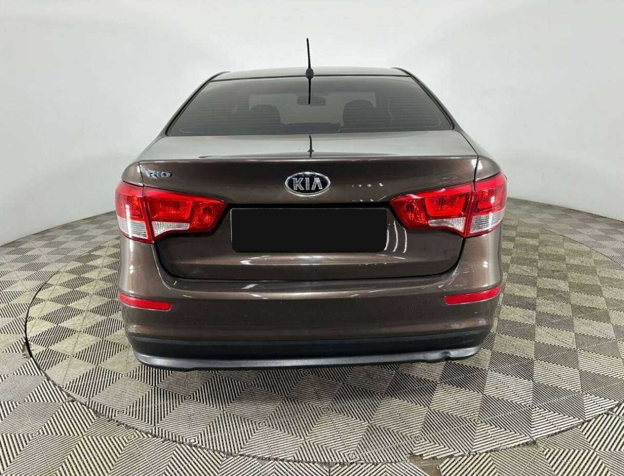 Kia Rio б/у, 2015, Автоматическая. Фото: #2