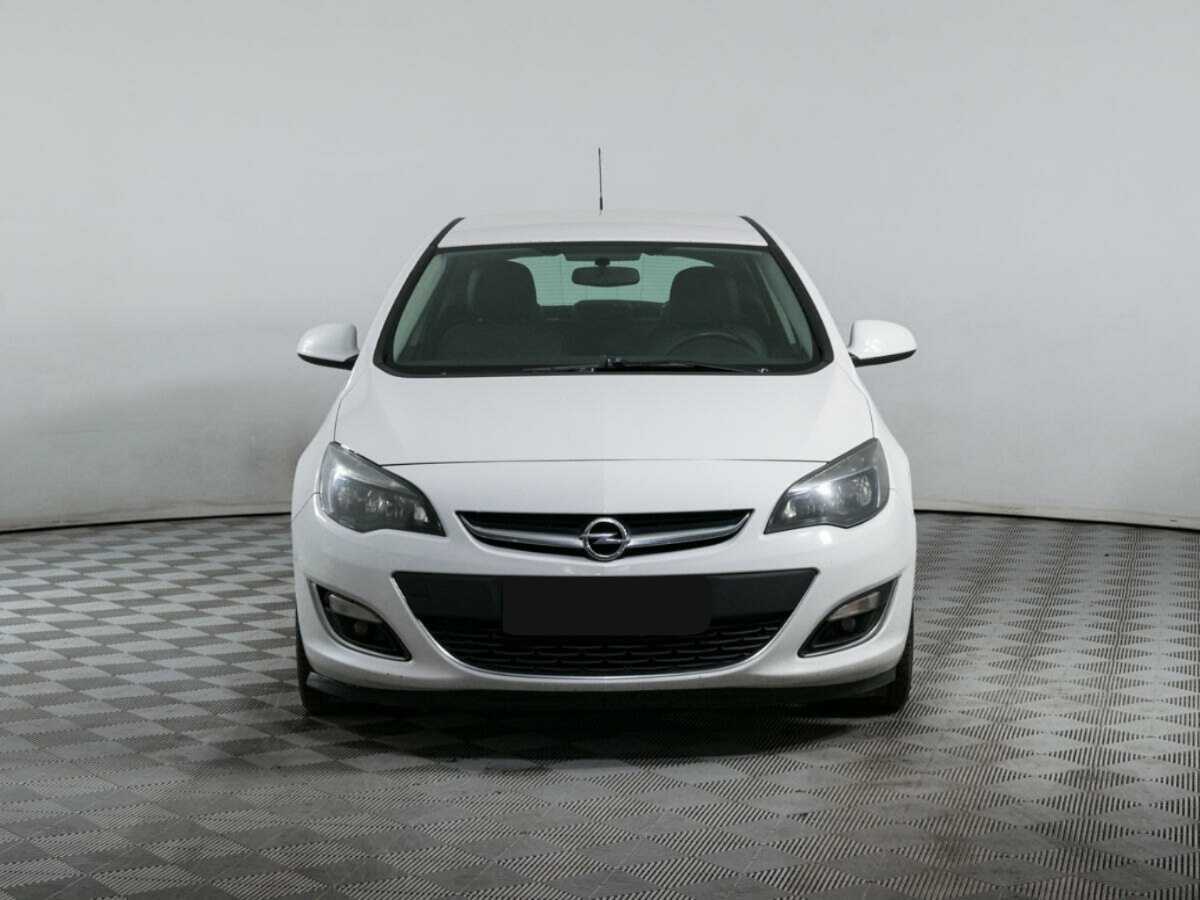 Opel Astra б/у, 2013, Автоматическая. Фото: #1