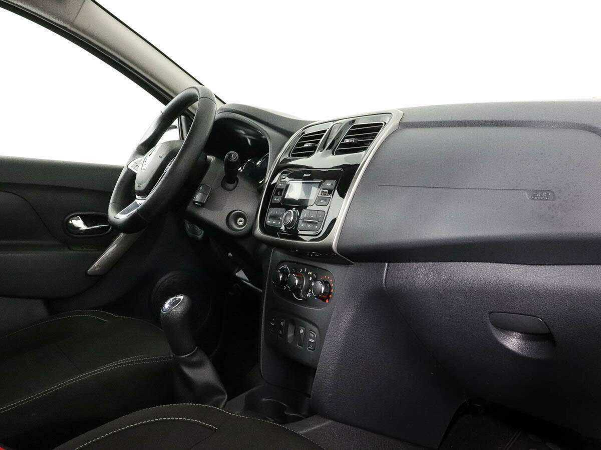 Renault Logan б/у, 2018, Механическая. Фото: #6