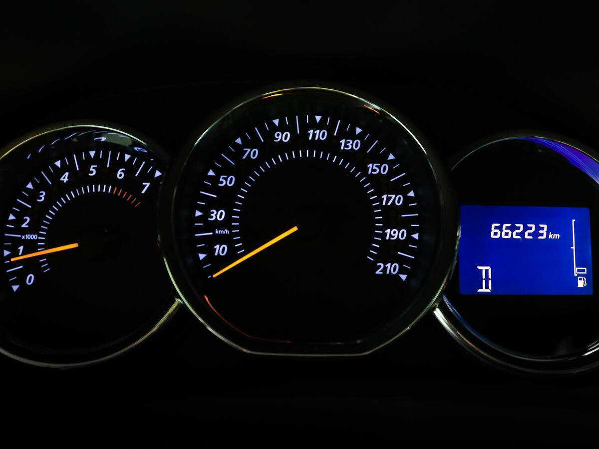 Renault Sandero б/у, 2016, Автоматическая. Фото: #10