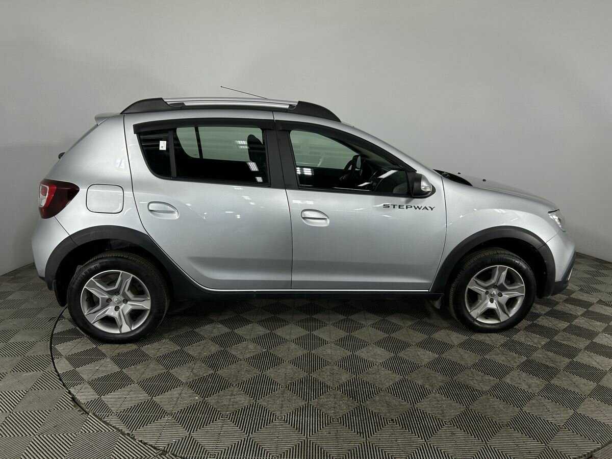 Renault Sandero б/у, 2021, Механическая. Фото: #3