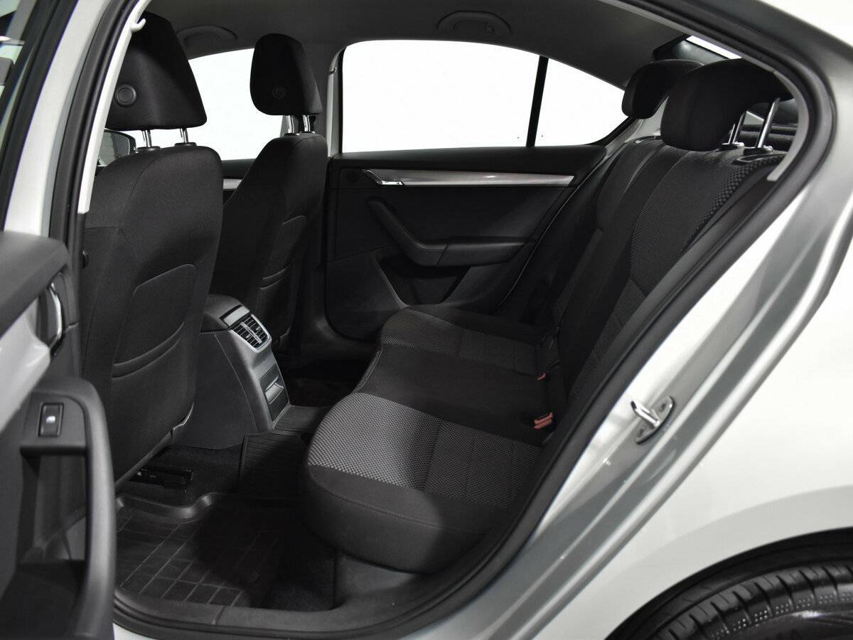 Skoda Octavia б/у, 2015, Автоматическая. Фото: #11