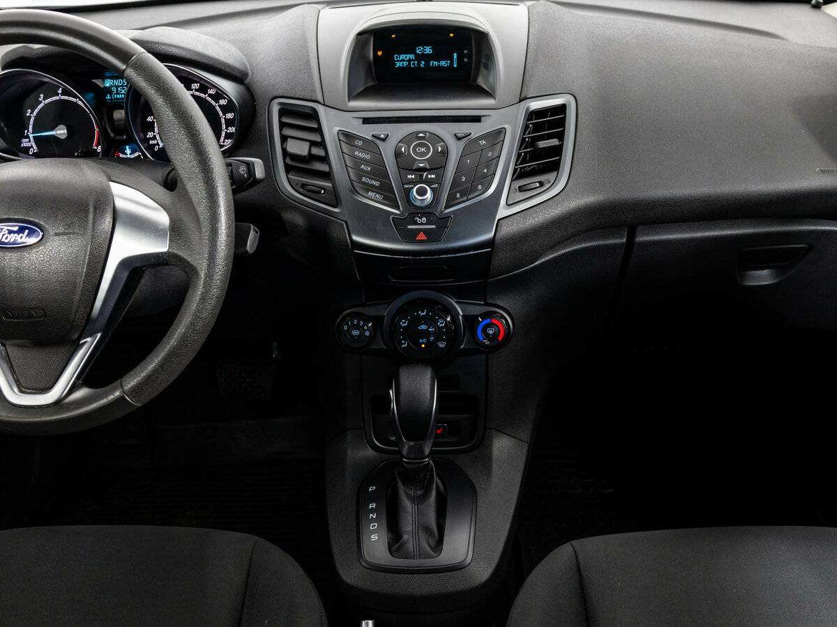 Ford Fiesta б/у, 2016, Роботизированная. Фото: #8