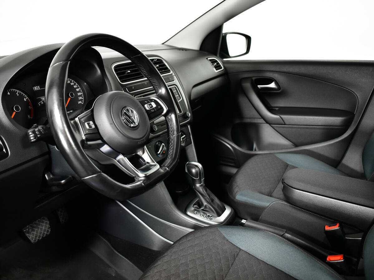 Volkswagen Polo б/у, 2019, Автоматическая. Фото: #12