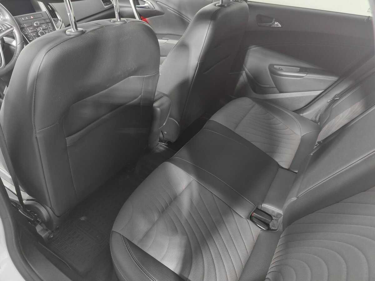 Opel Astra б/у, 2014, Автоматическая. Фото: #13