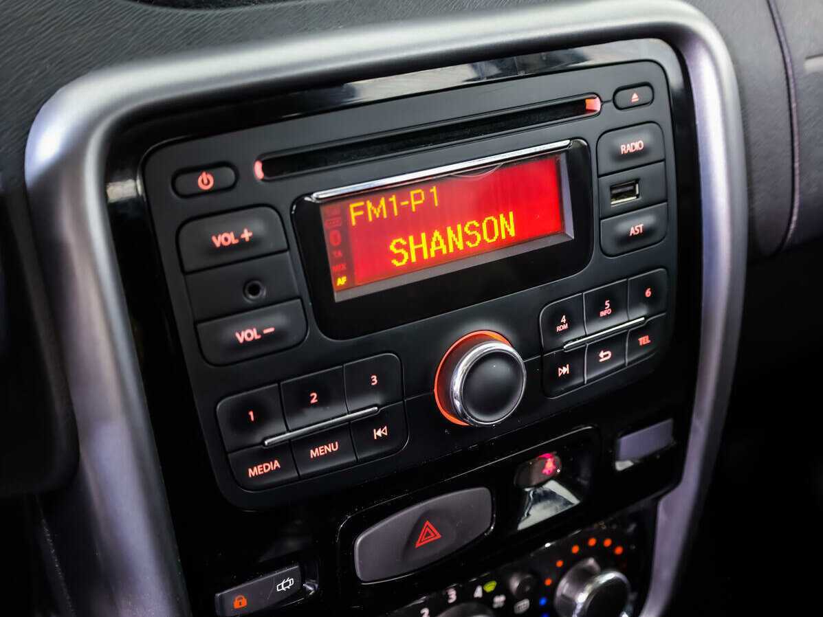 Renault Duster б/у, 2013, Механическая. Фото: #11