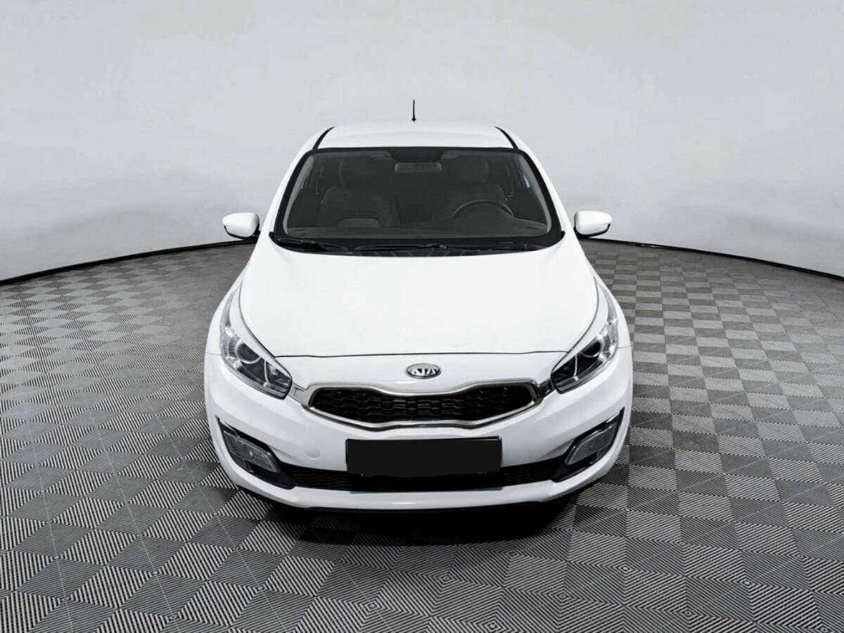 Kia Ceed б/у, 2013, Автоматическая. Фото: #1