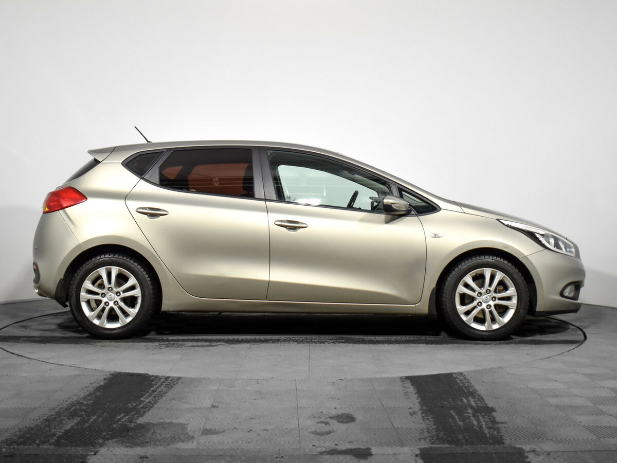 Kia Ceed б/у, 2012, Автоматическая. Фото: #3