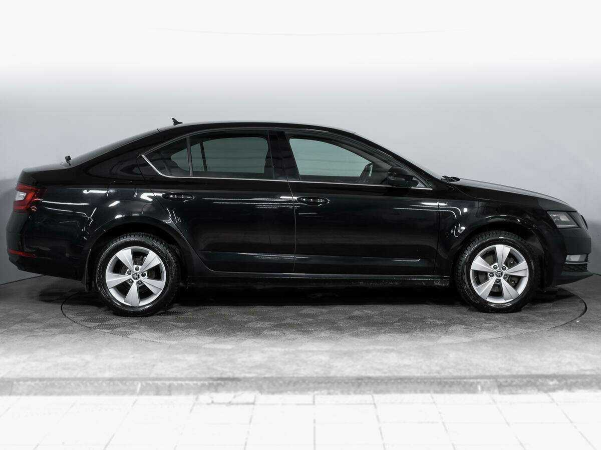 Skoda Octavia б/у, 2018, Роботизированная. Фото: #3