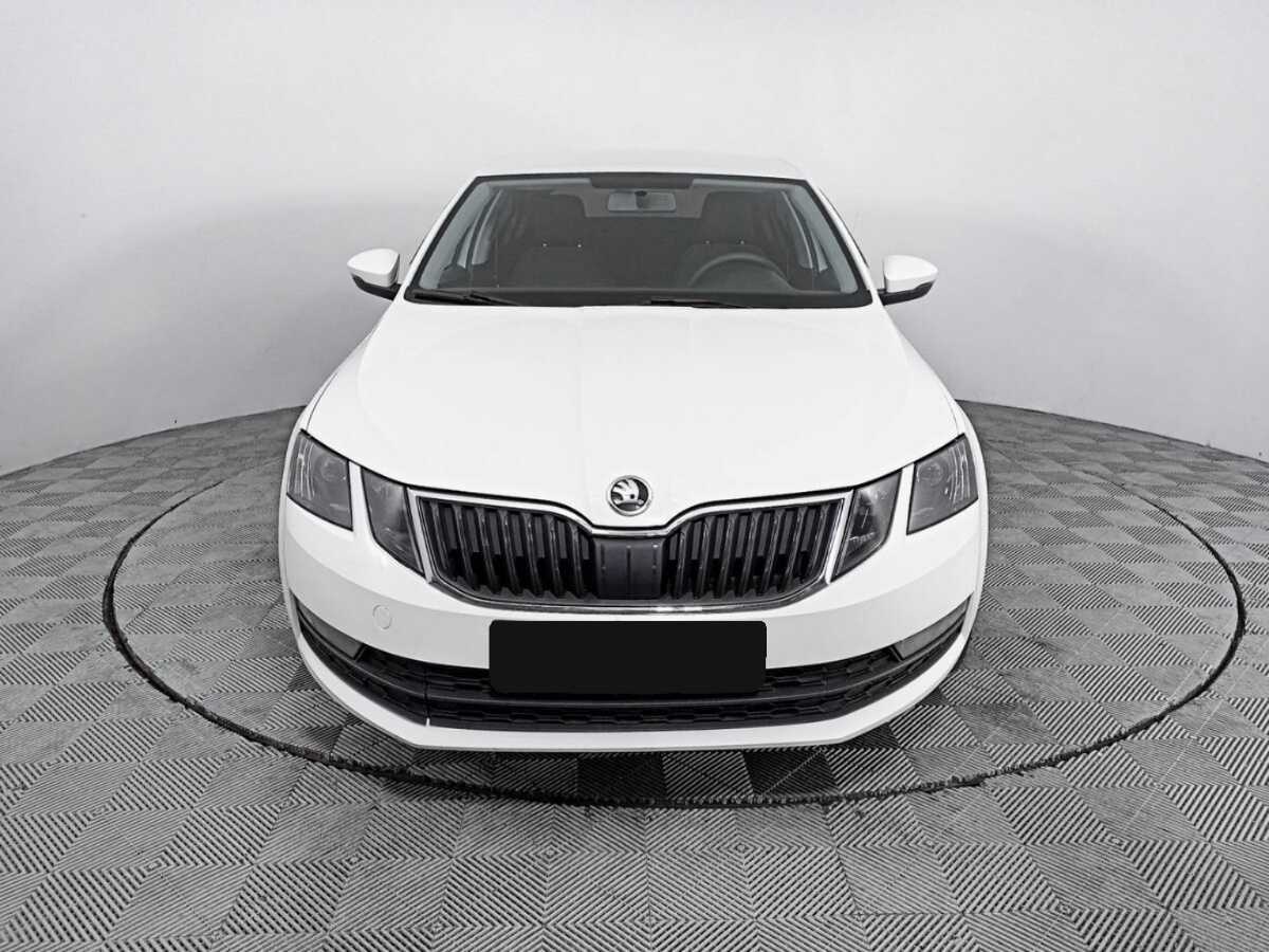 Skoda Octavia б/у, 2019, Механическая. Фото: #1