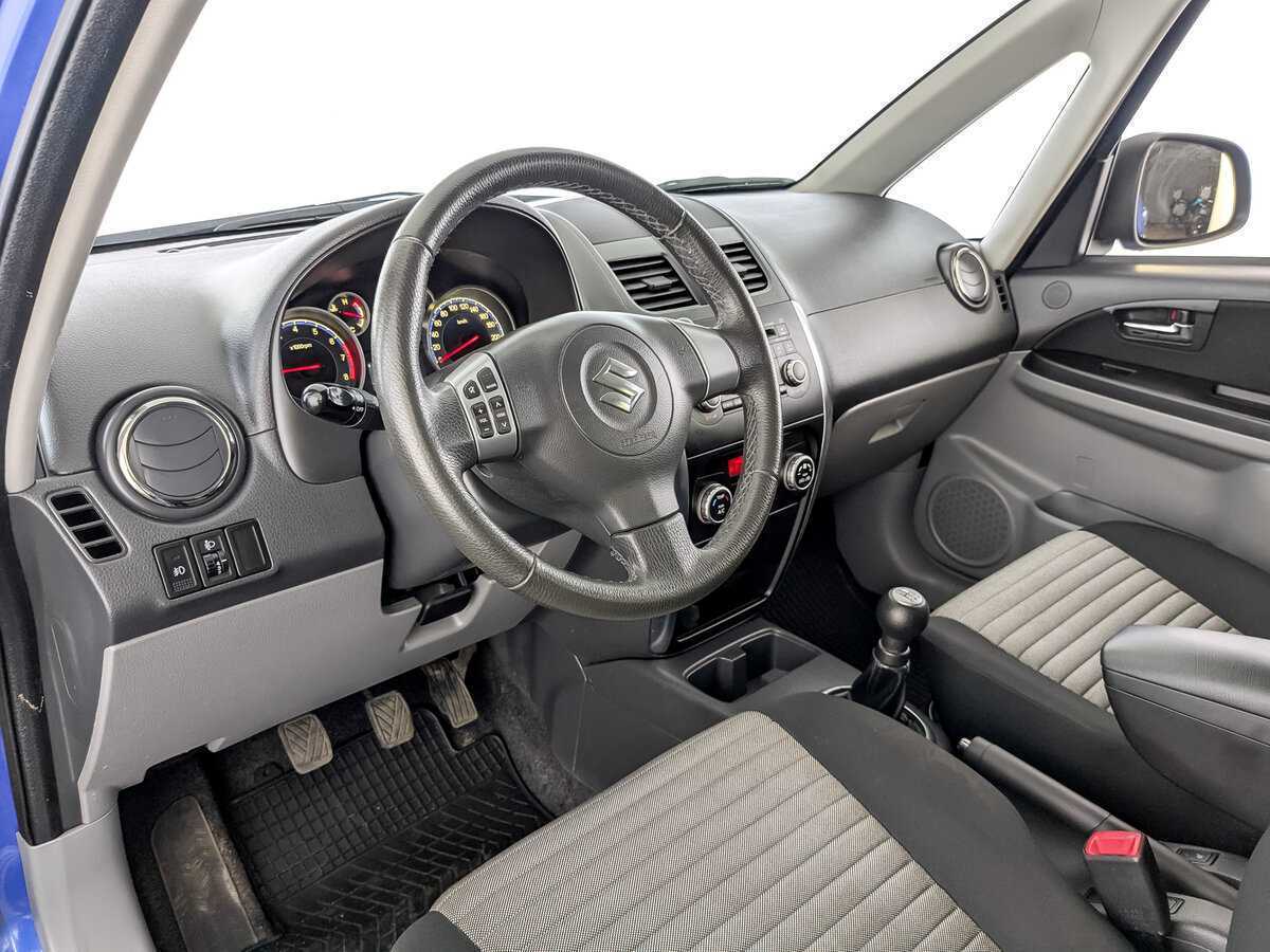 Suzuki SX4 б/у, 2012, Механическая. Фото: #15