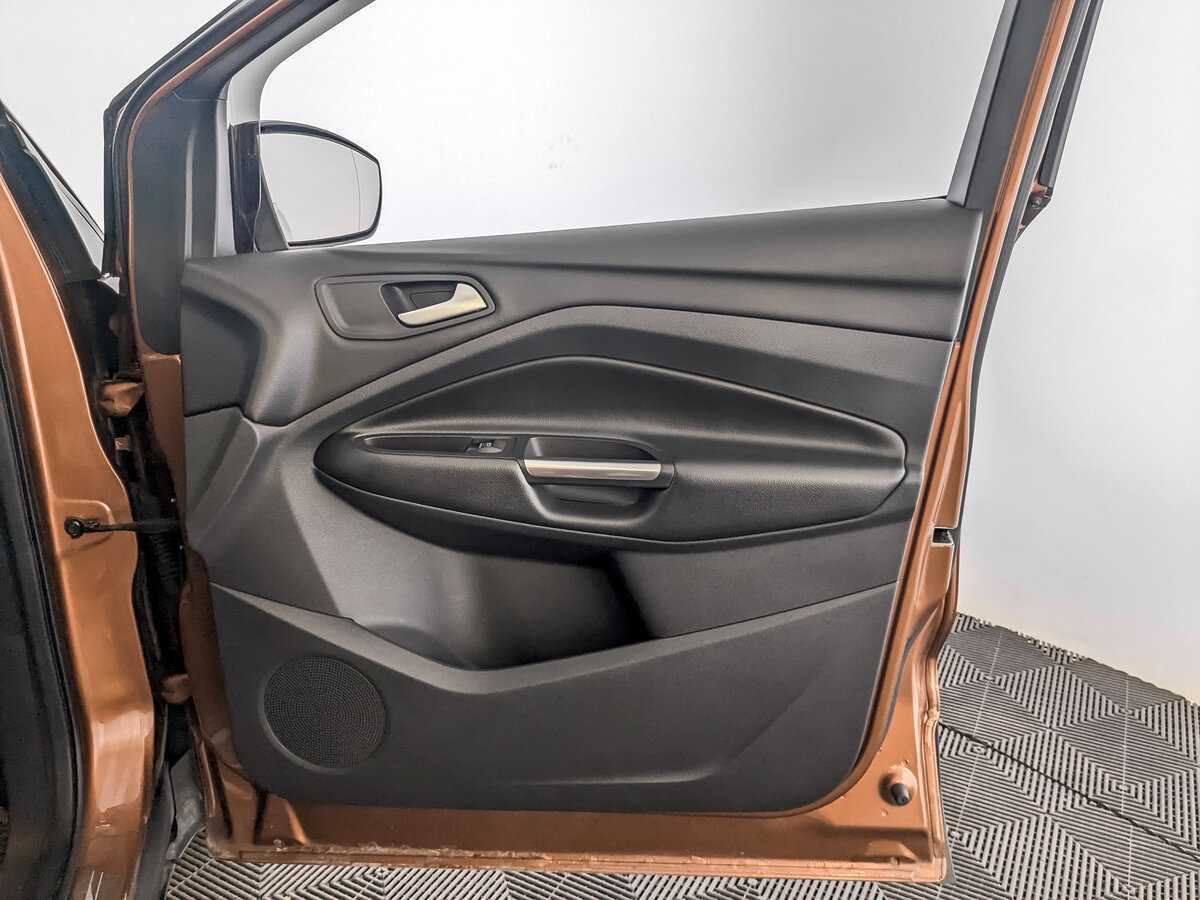 Ford Kuga б/у, 2018, Автоматическая. Фото: #23