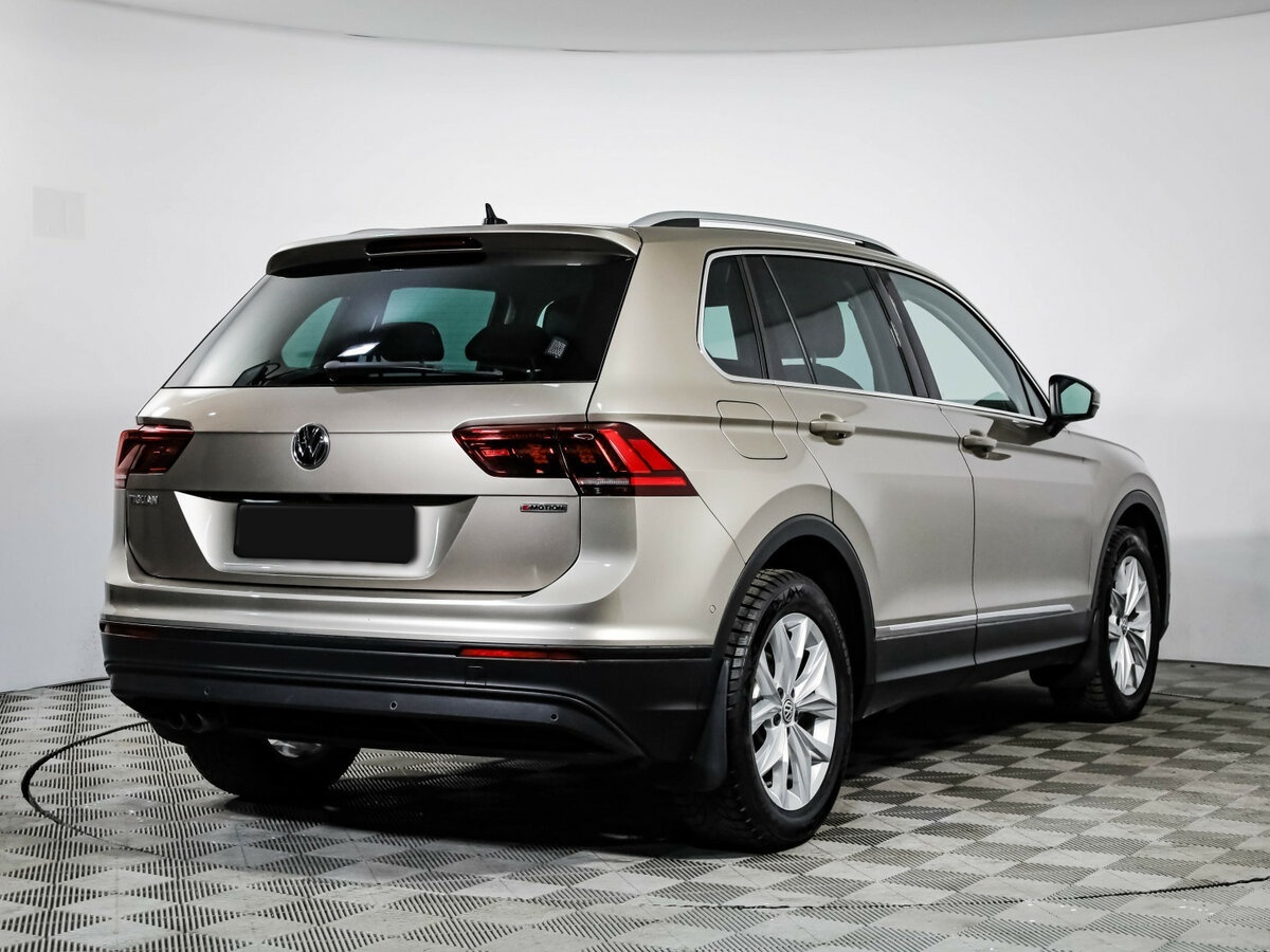 Volkswagen Tiguan б/у, 2020, Роботизированная. Фото: #4
