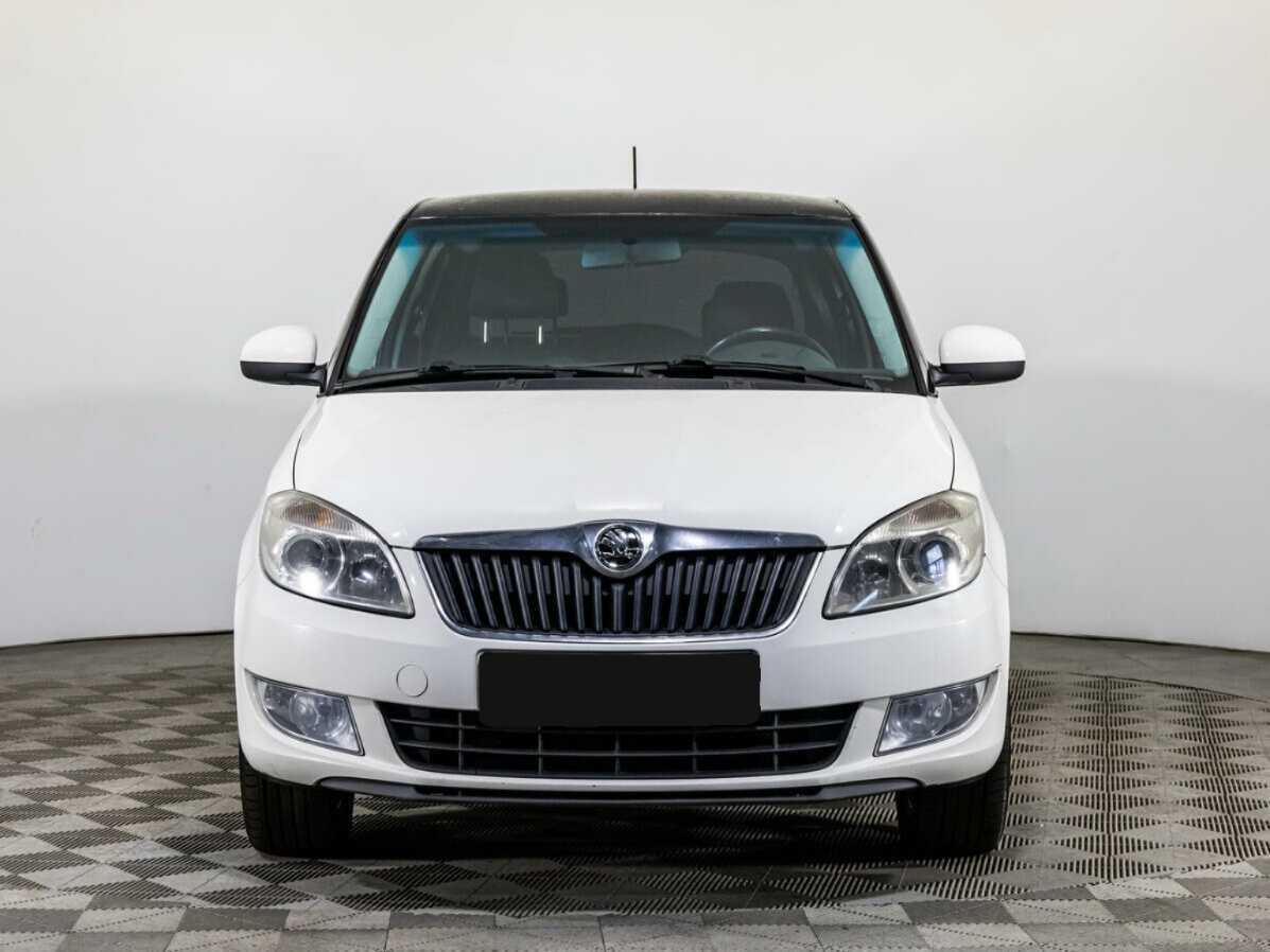 Skoda Fabia б/у, 2013, Механическая. Фото: #1