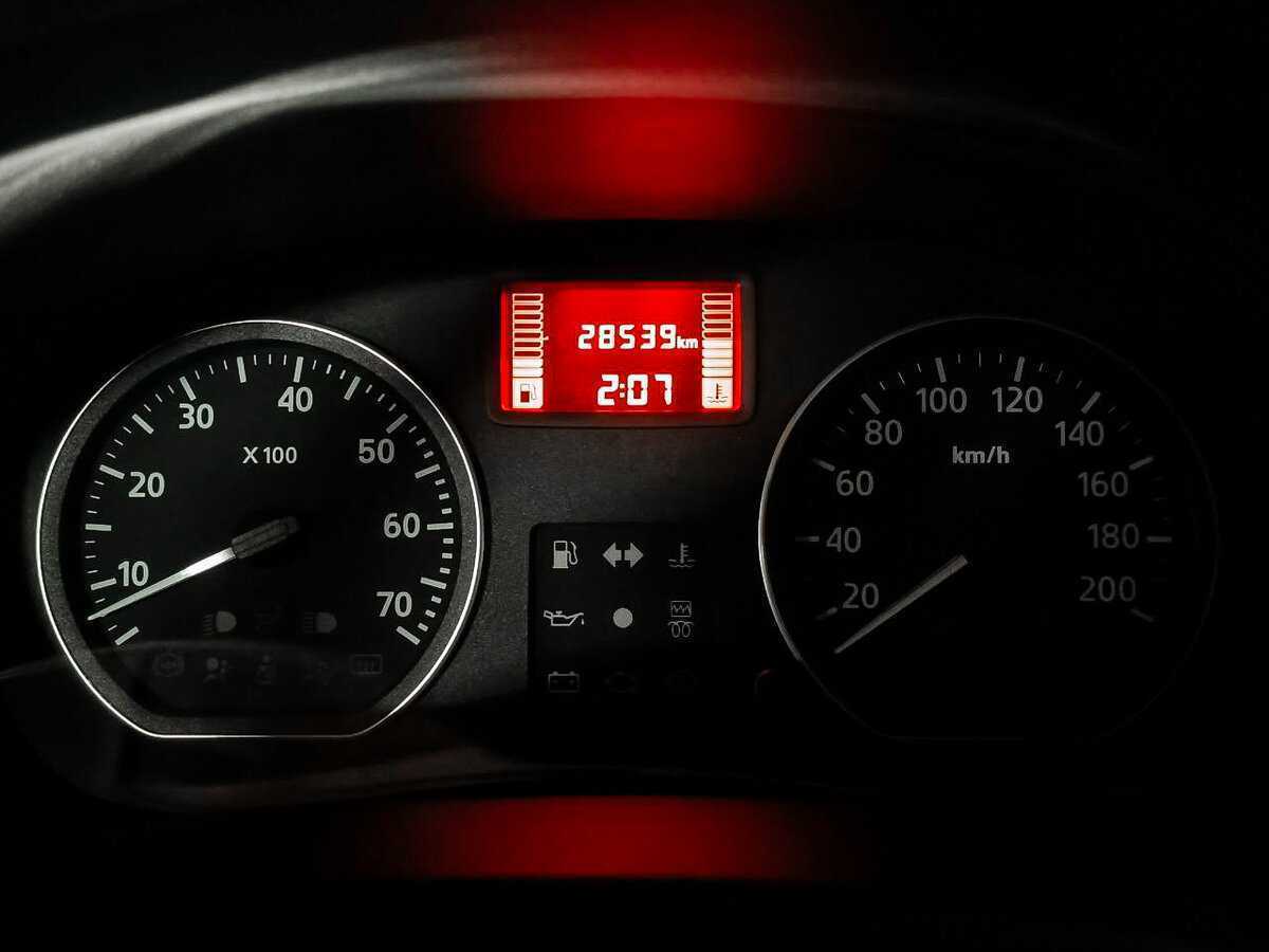 Nissan Almera б/у, 2016, Механическая. Фото: #12