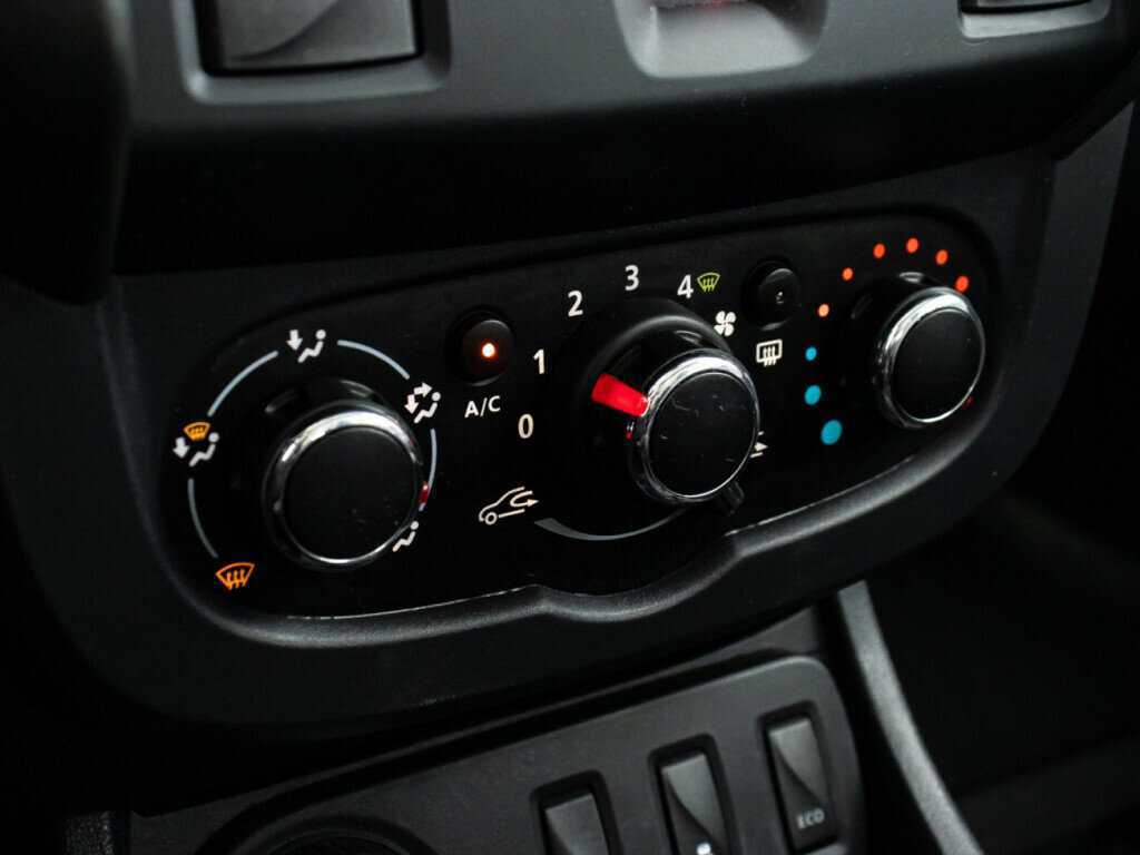 Renault Duster б/у, 2017, Механическая. Фото: #12