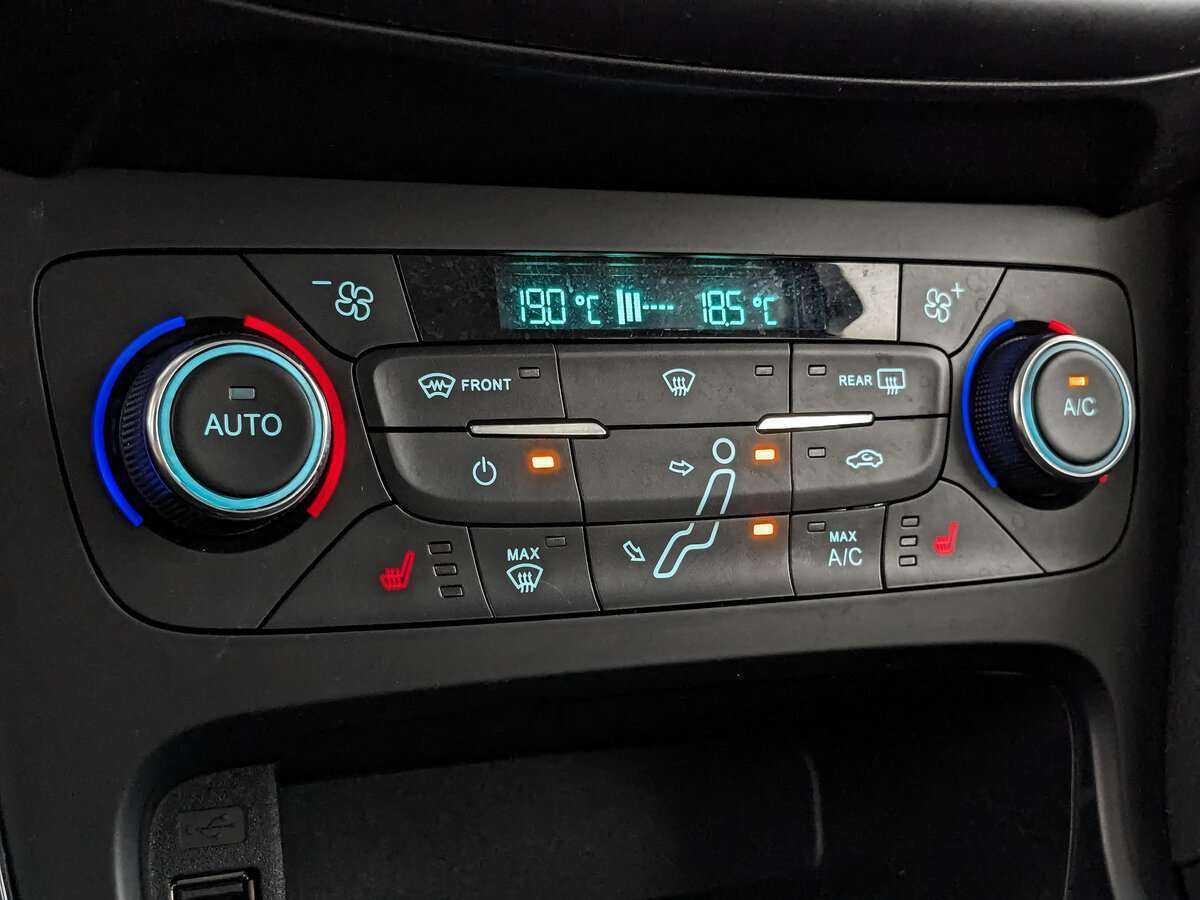 Ford Focus б/у, 2018, Автоматическая. Фото: #15