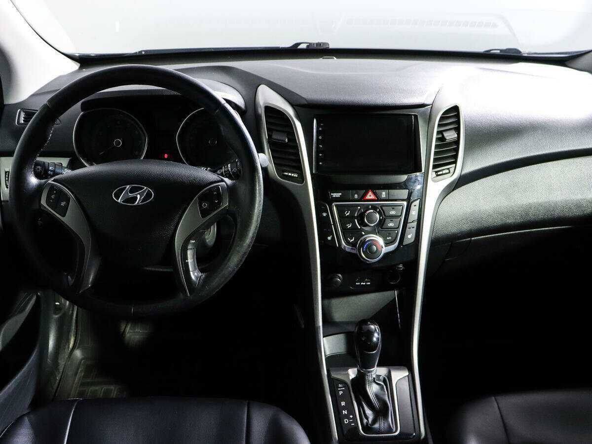 Hyundai i30 б/у, 2012, Автоматическая. Фото: #11