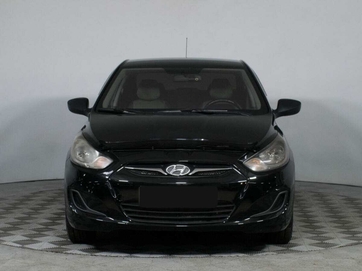 Hyundai Solaris б/у, 2014, Автоматическая. Фото: #1