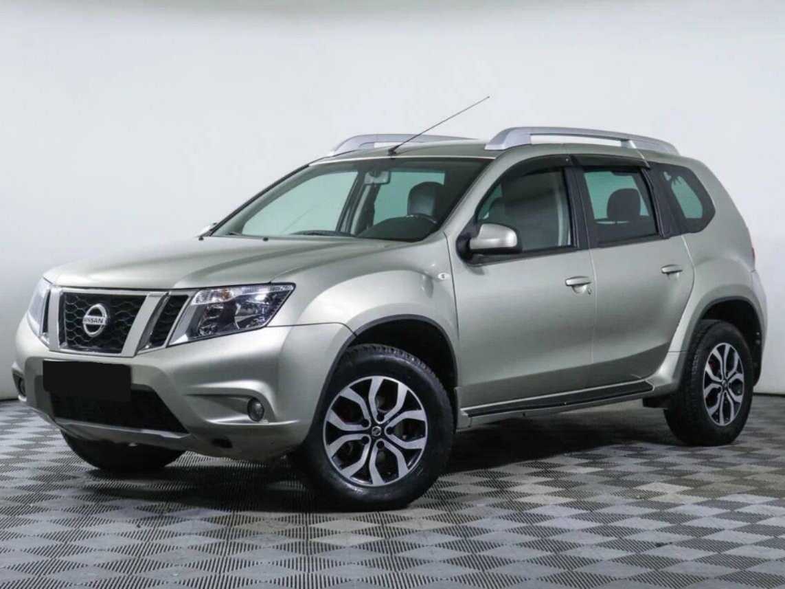 Nissan Terrano б/у, 2014, Механическая. Посмотреть фото