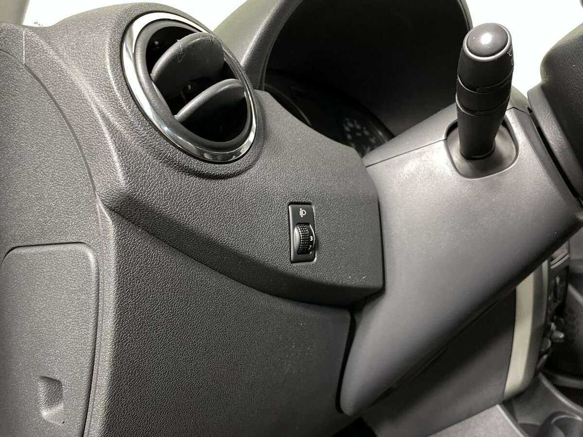 Nissan Almera б/у, 2013, Автоматическая. Фото: #8