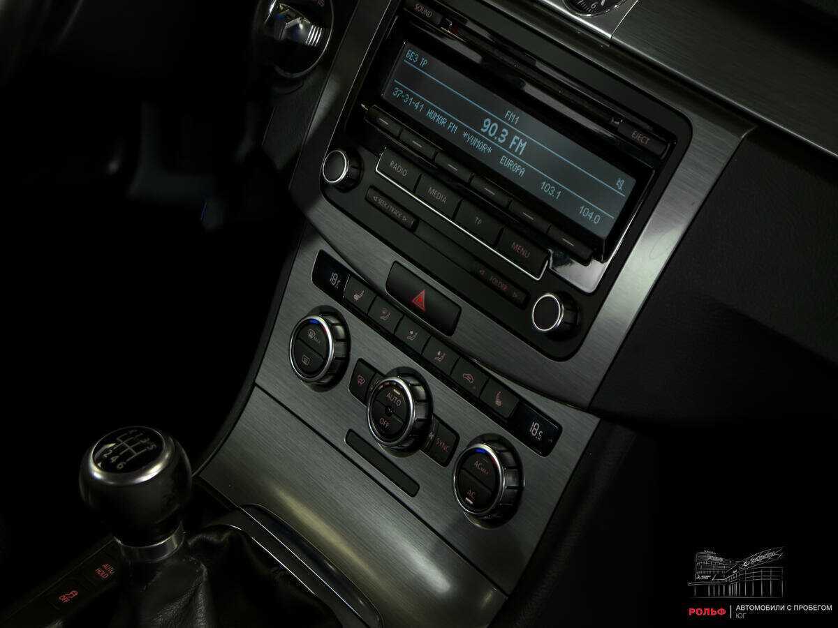 Volkswagen Passat б/у, 2012, Механическая. Фото: #11