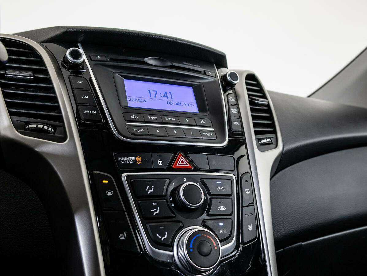 Hyundai i30 б/у, 2016, Автоматическая. Фото: #12