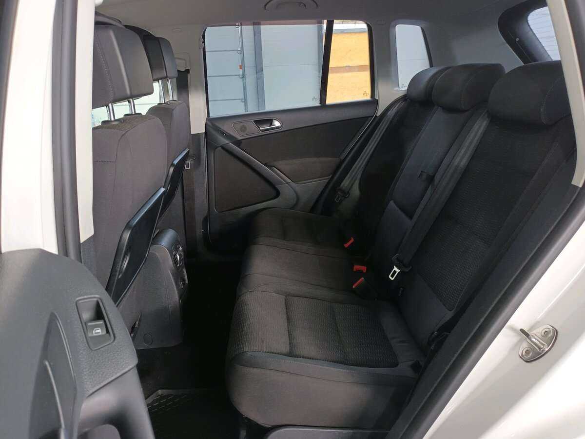 Volkswagen Tiguan б/у, 2013, Автоматическая. Фото: #13