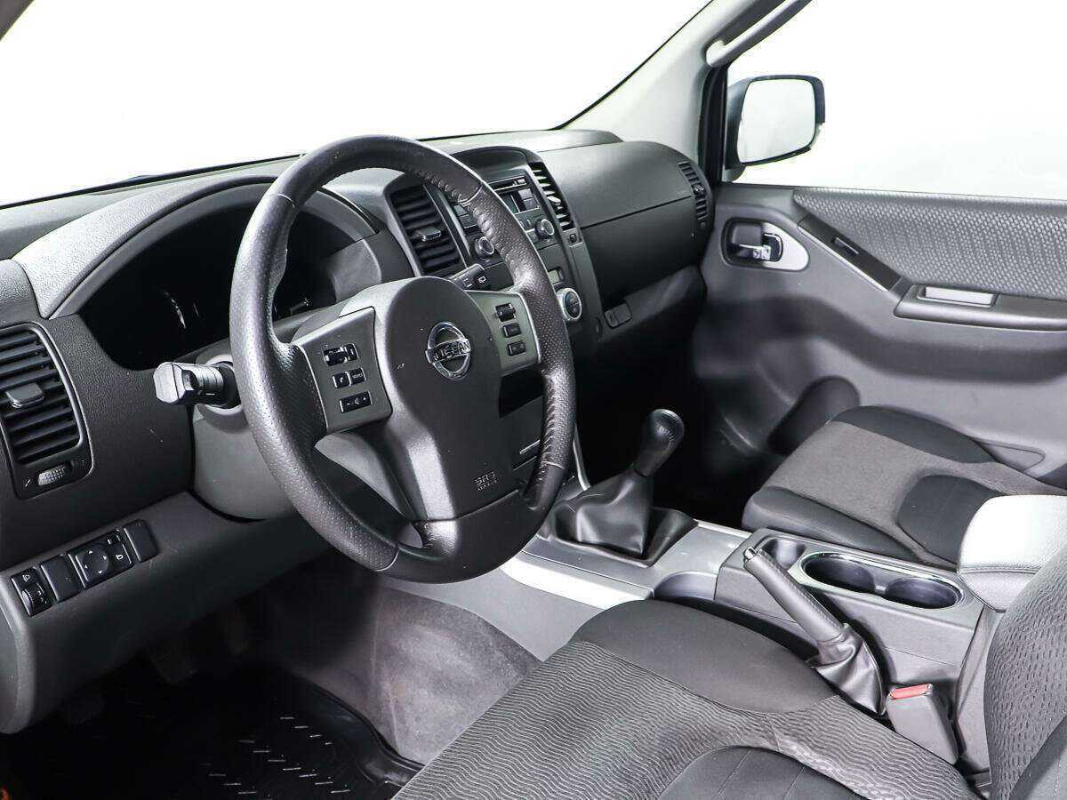 Nissan Pathfinder б/у, 2012, Механическая. Фото: #15