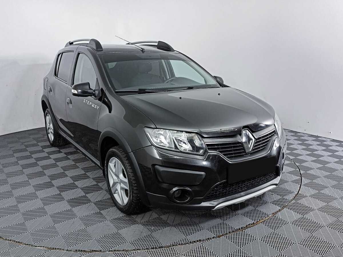 Renault Sandero б/у, 2016, Автоматическая. Фото: #2