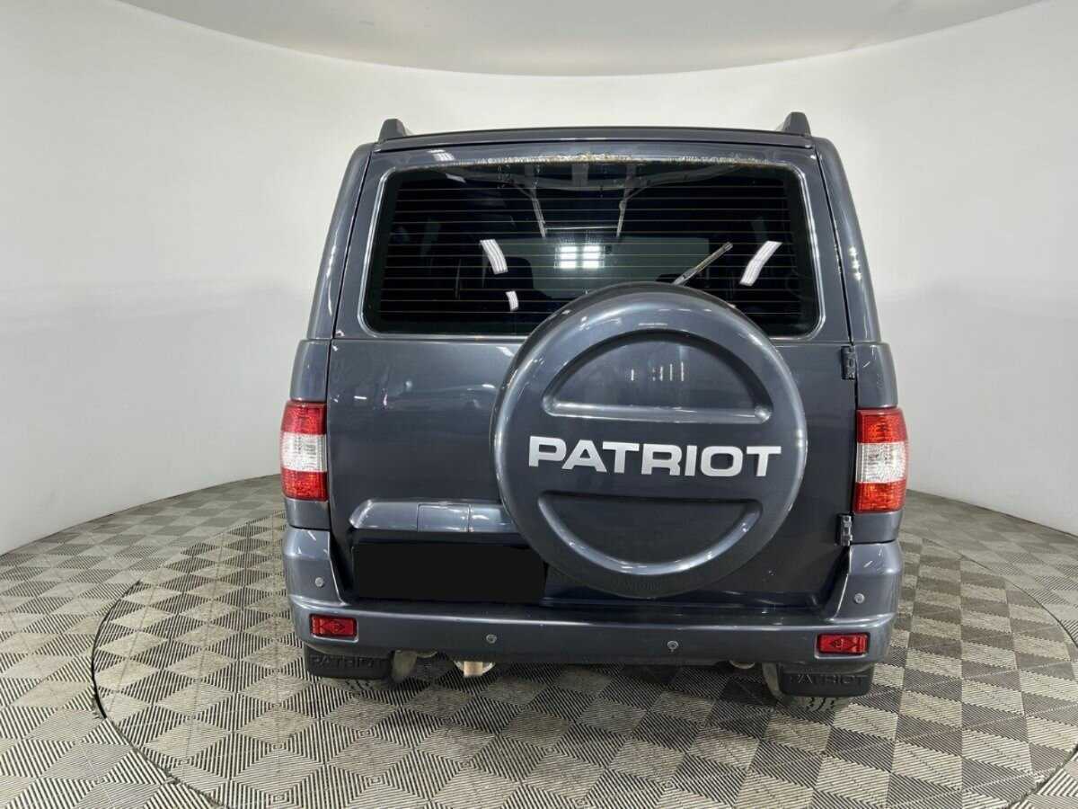 УАЗ Patriot б/у, 2016, Механическая. Фото: #2