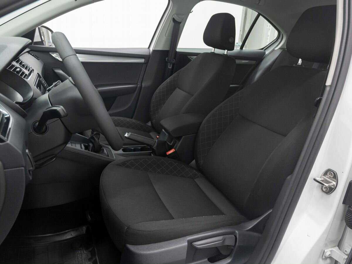 Skoda Octavia б/у, 2019, Механическая. Фото: #9