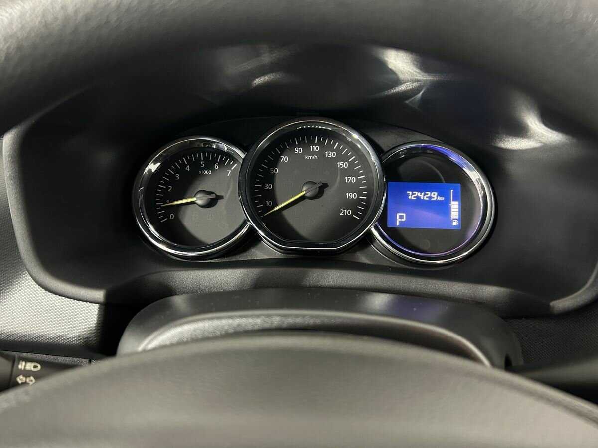 Renault Logan б/у, 2016, Автоматическая. Фото: #10