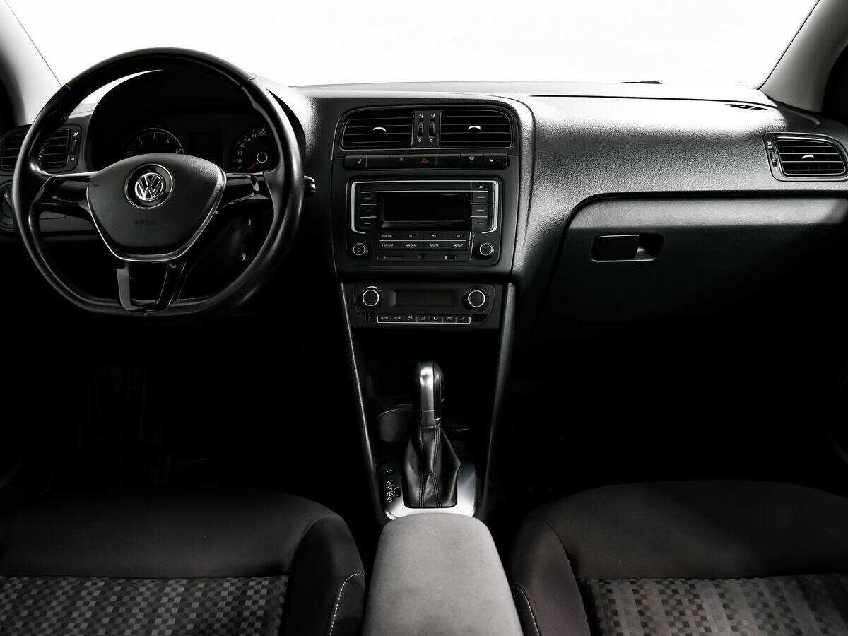 Volkswagen Polo б/у, 2018, Автоматическая. Фото: #10