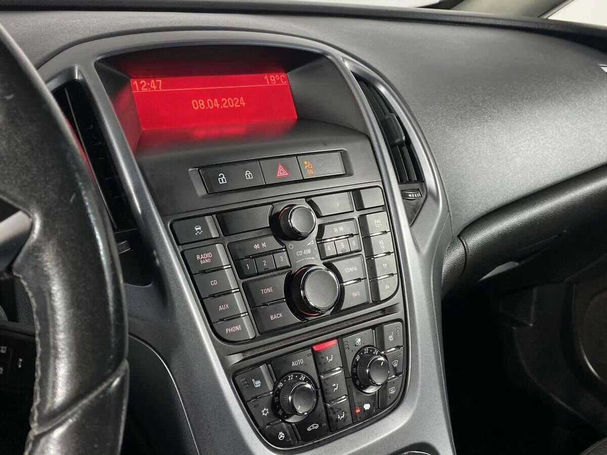 Opel Astra б/у, 2013, Автоматическая. Фото: #14