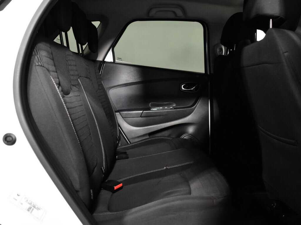 Renault Kaptur б/у, 2017, Механическая. Фото: #9