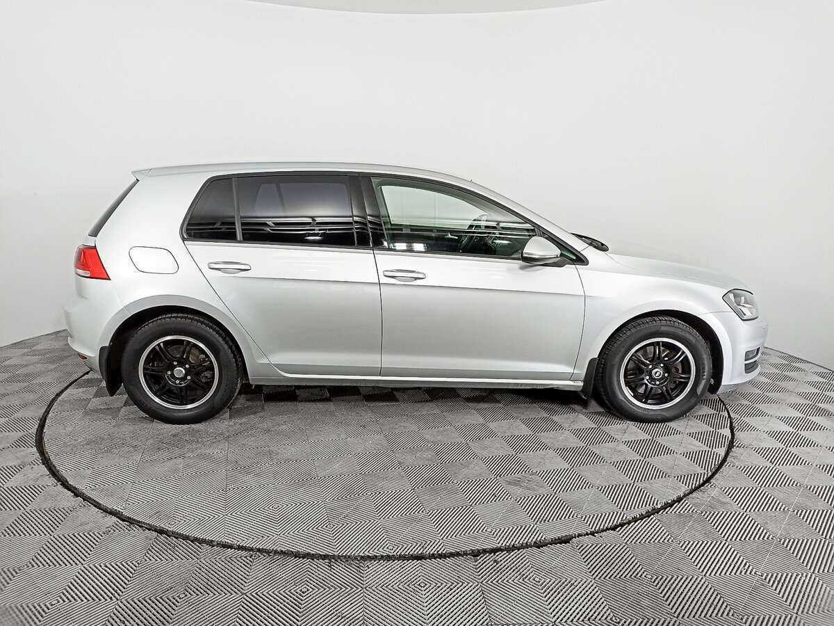 Volkswagen Golf б/у, 2013, Механическая. Фото: #3