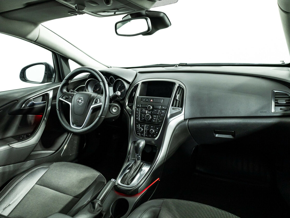 Opel Astra б/у, 2012, Автоматическая. Фото: #8