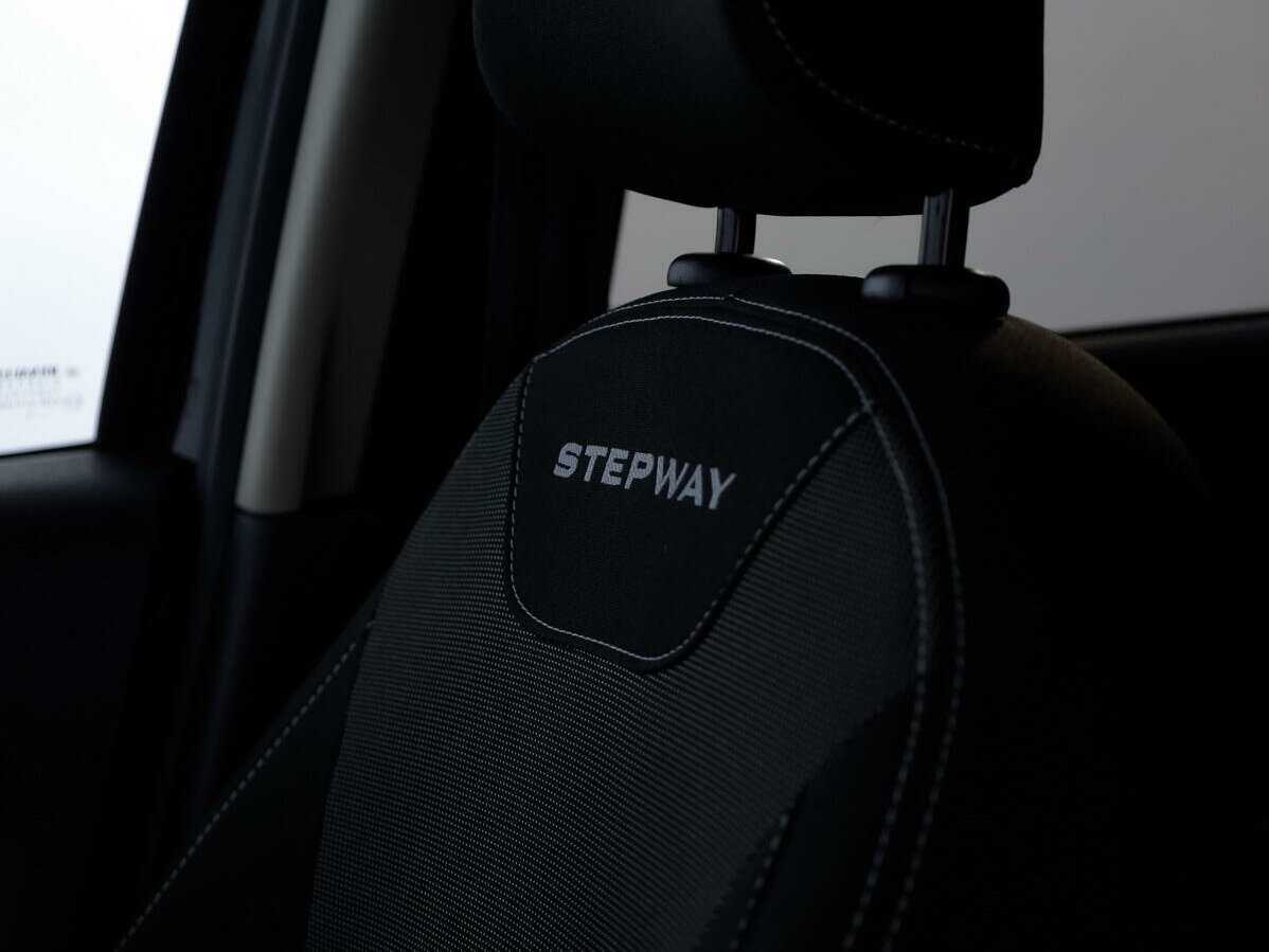 Renault Sandero б/у, 2020, Автоматическая. Фото: #17