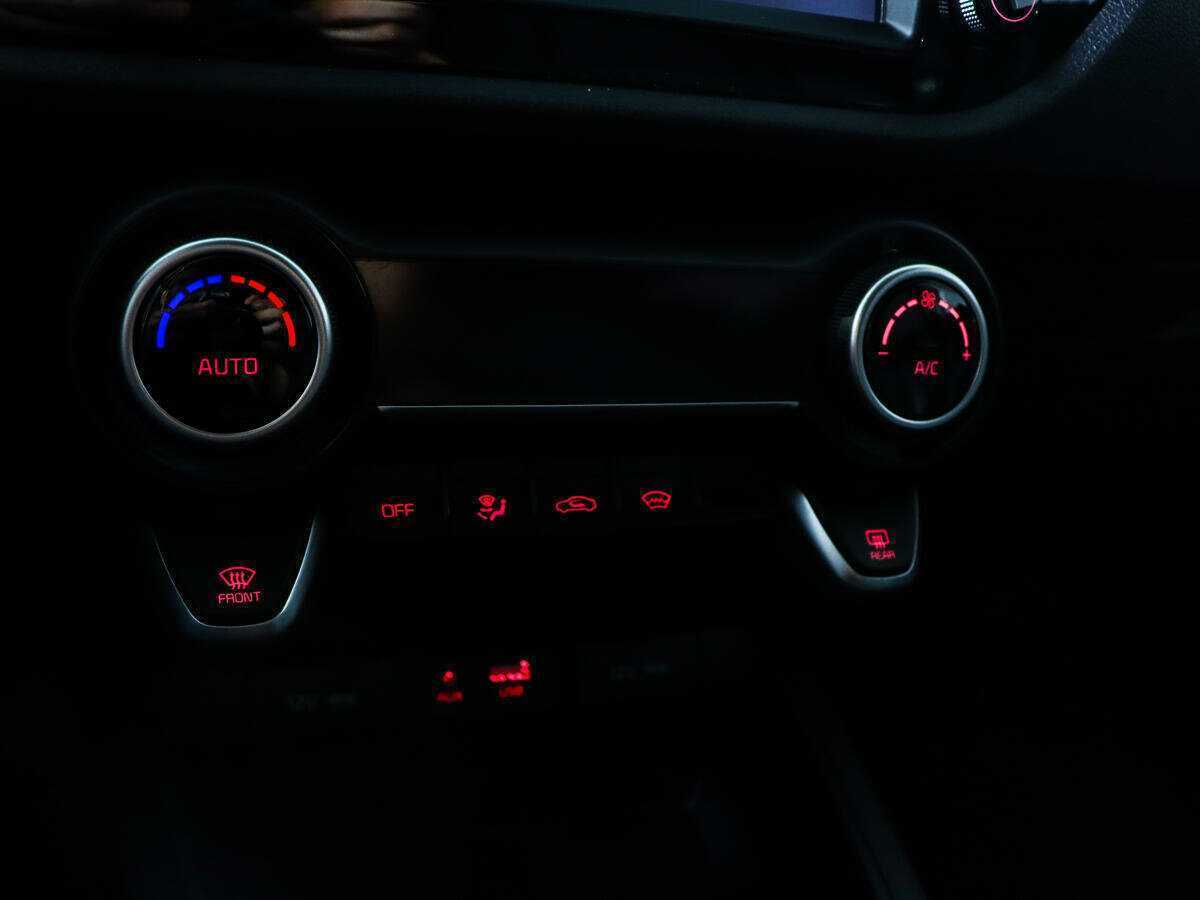 Kia Rio б/у, 2020, Автоматическая. Фото: #13