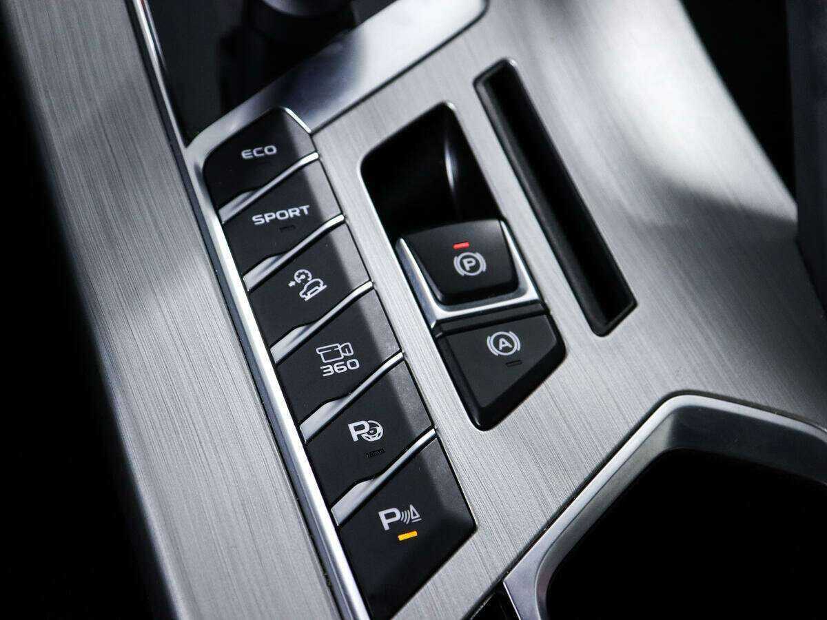 Geely Coolray б/у, 2021, Роботизированная. Фото: #17