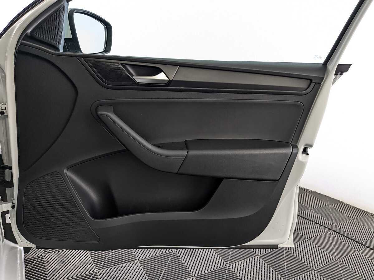 Volkswagen Polo б/у, 2020, Автоматическая. Фото: #20