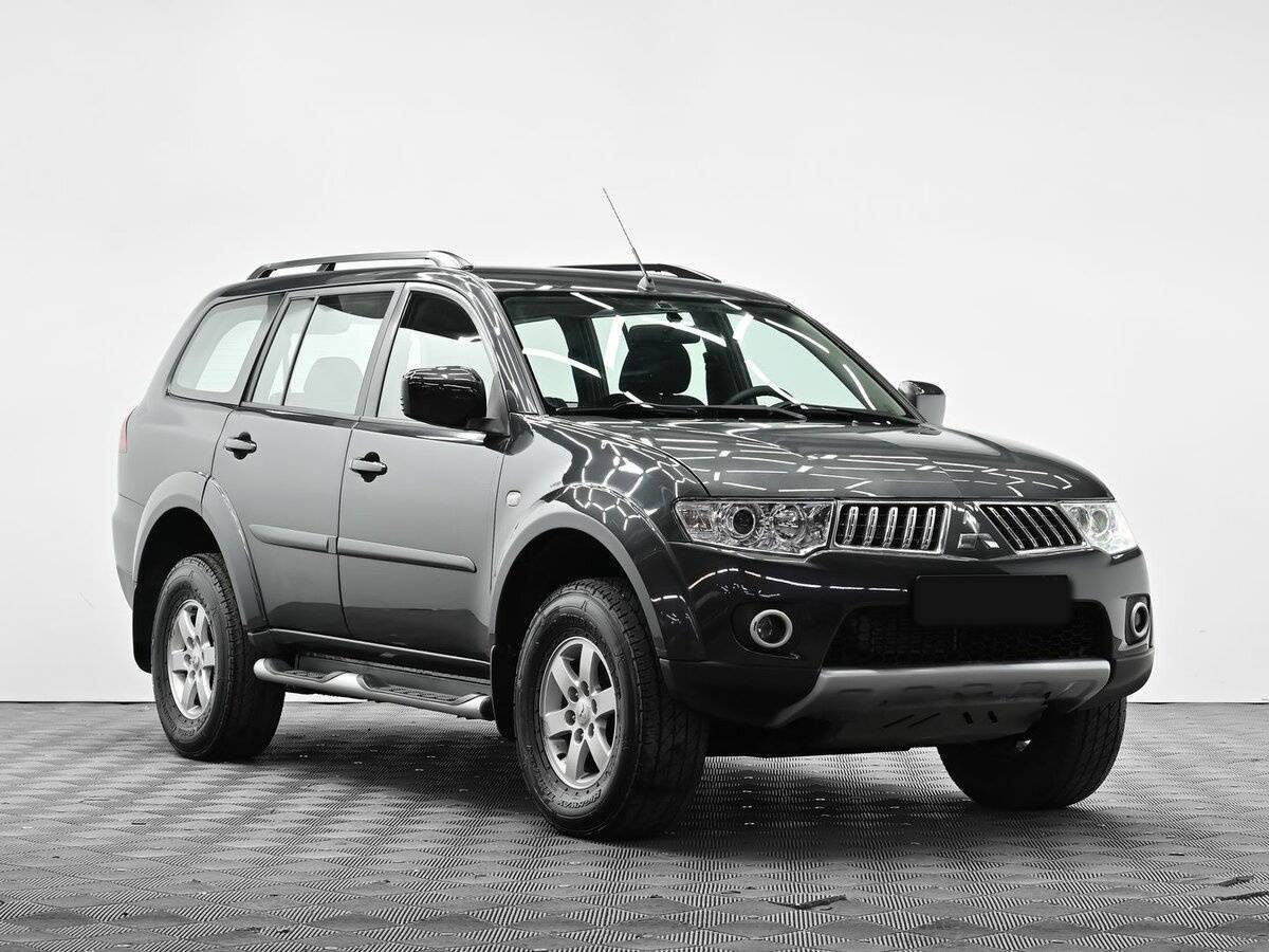 Mitsubishi Pajero Sport б/у, 2012, Механическая. Фото: #1