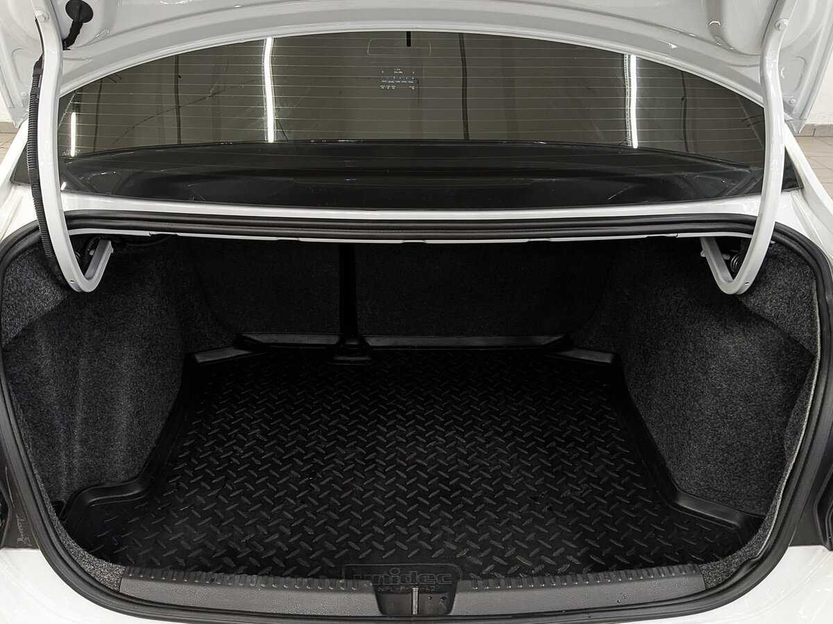 Volkswagen Polo б/у, 2018, Механическая. Фото: #9