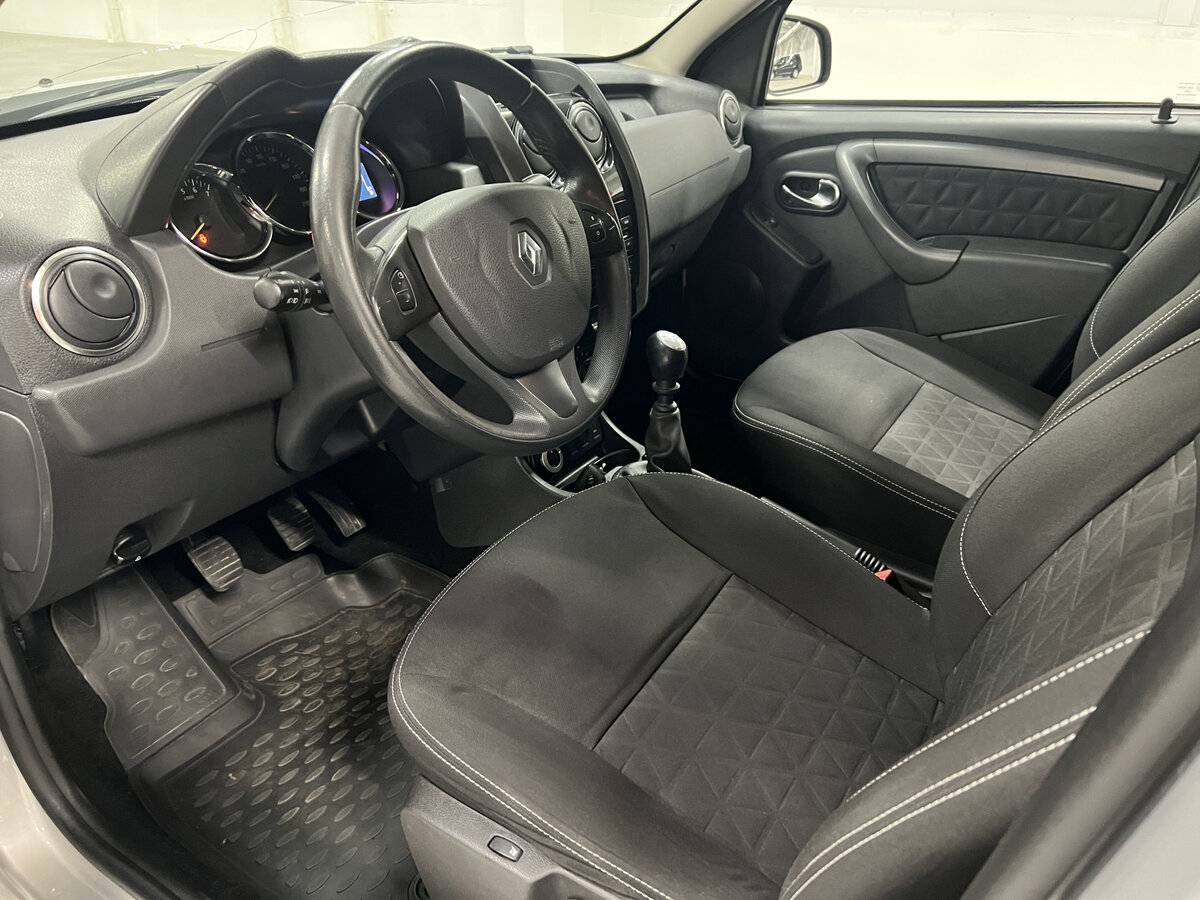 Renault Duster б/у, 2017, Механическая. Фото: #15