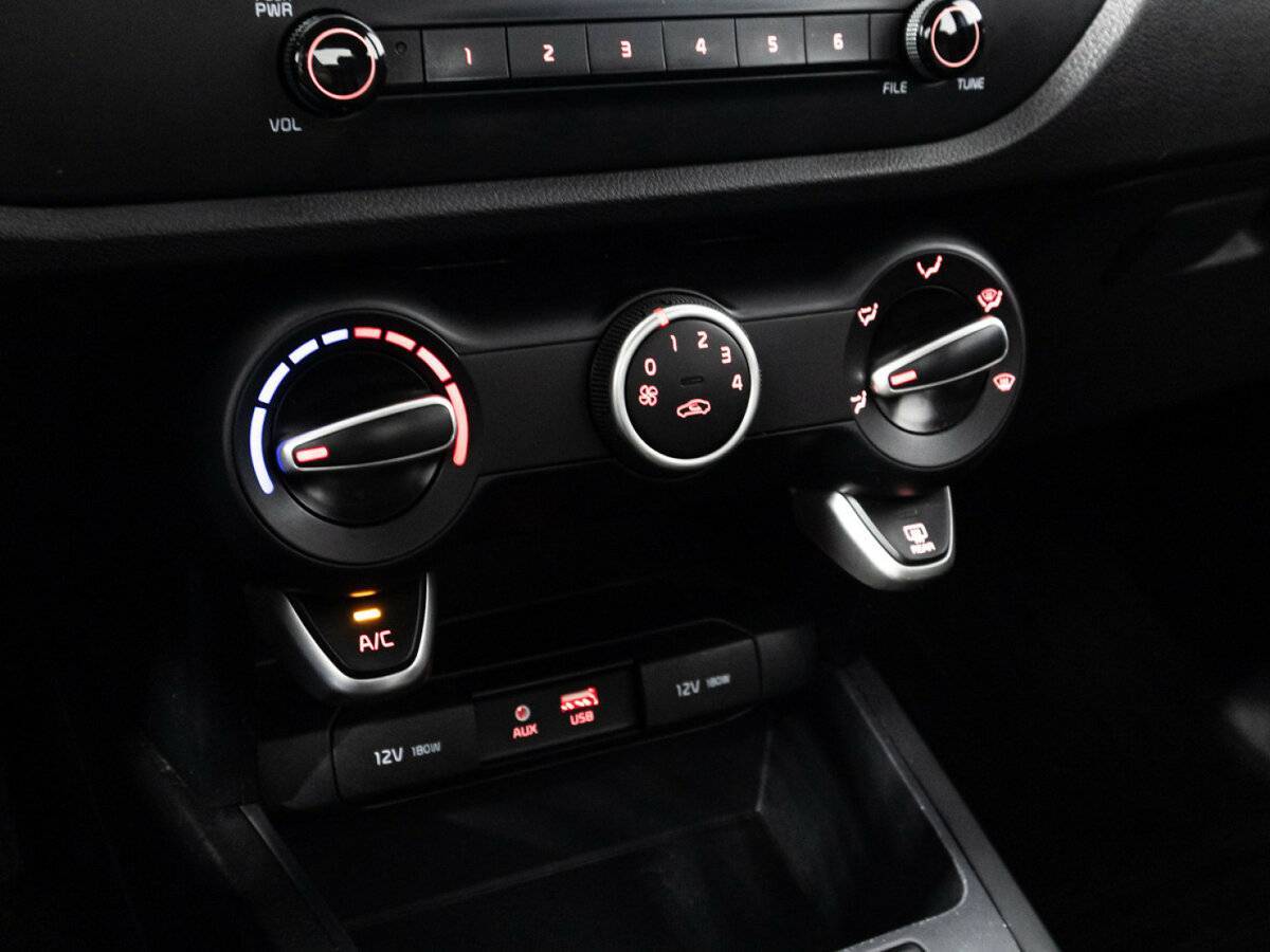 Kia Rio б/у, 2019, Механическая. Фото: #14
