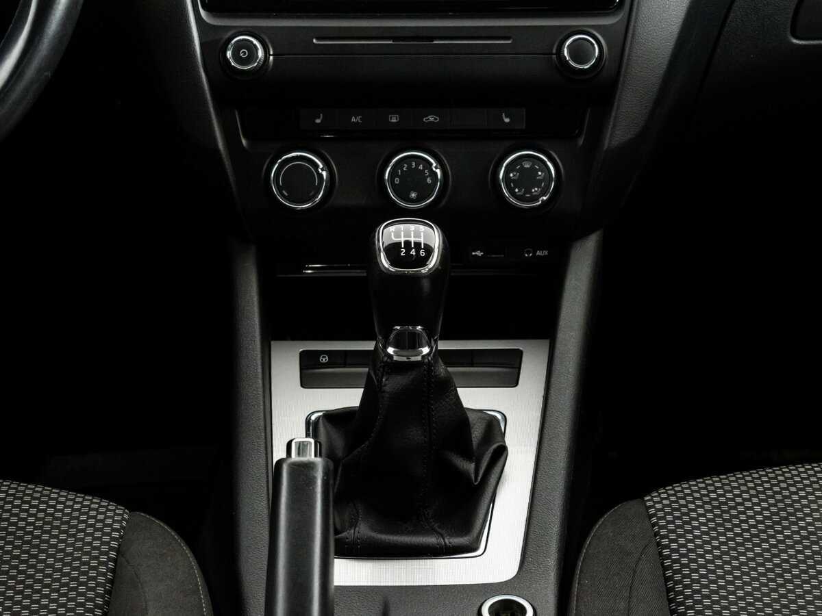 Skoda Octavia б/у, 2017, Механическая. Фото: #9