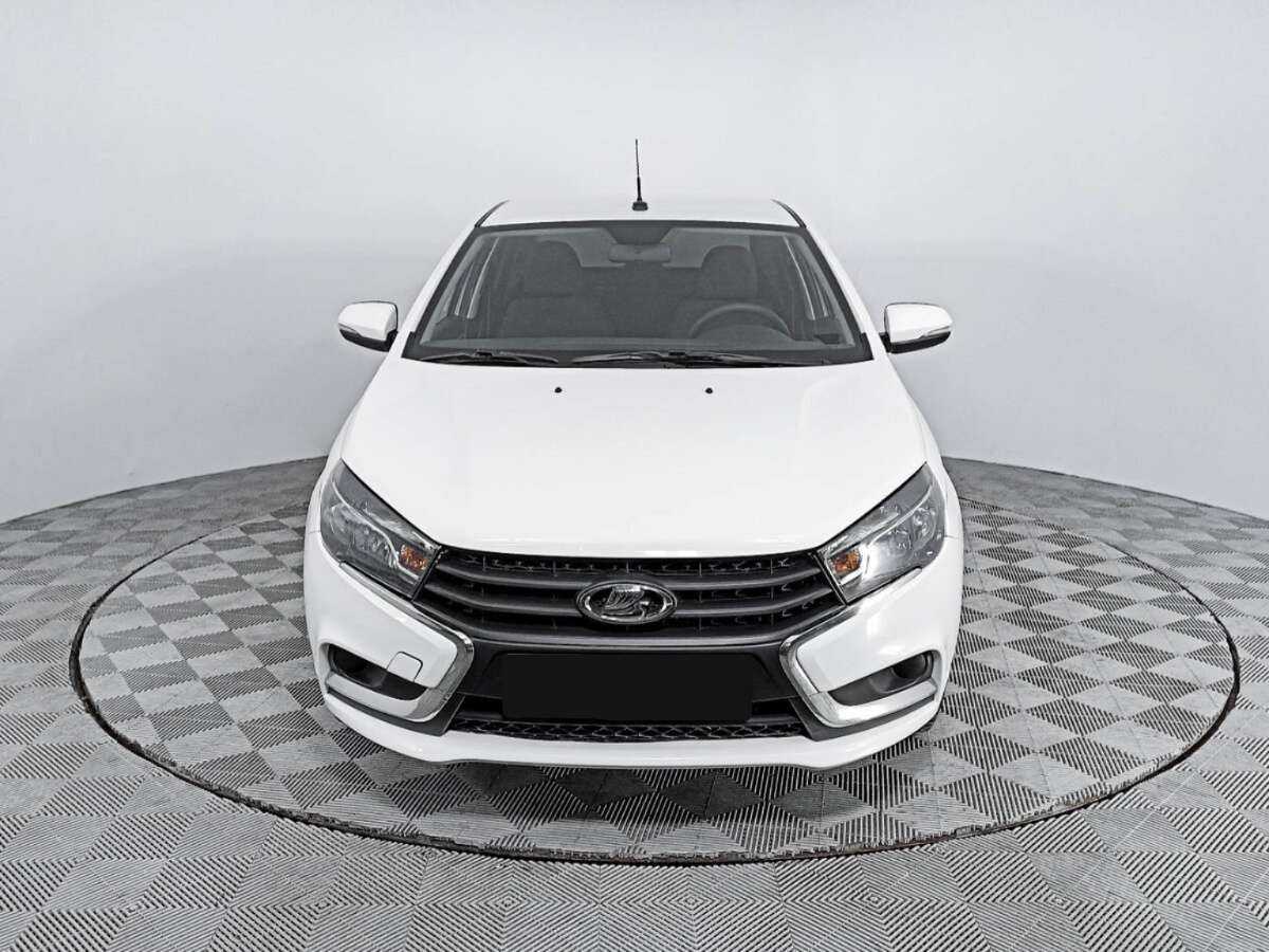 Lada (ВАЗ) Vesta б/у, 2020, Механическая. Фото: #1